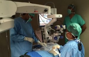Dr. Chaudhary performing micro phaco procedure